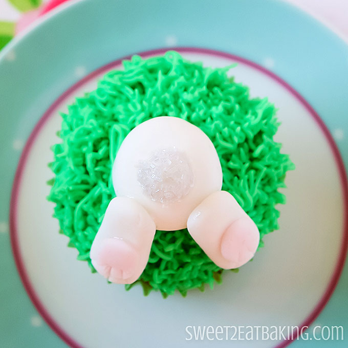 easter-bunny-butt-cupcakes-recipe-3