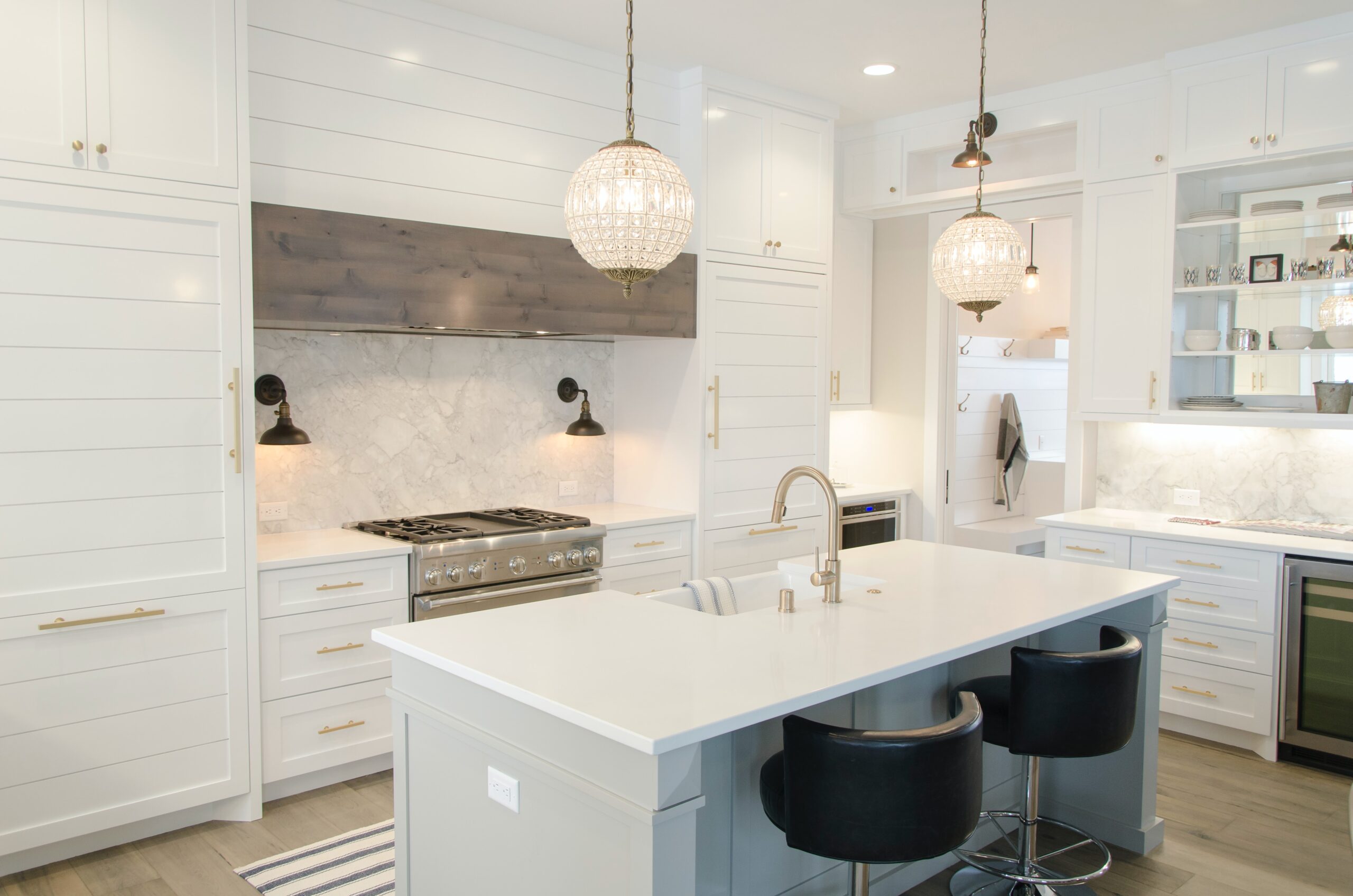 How To Create A Sleek & Stylish Contemporary Kitchen Space